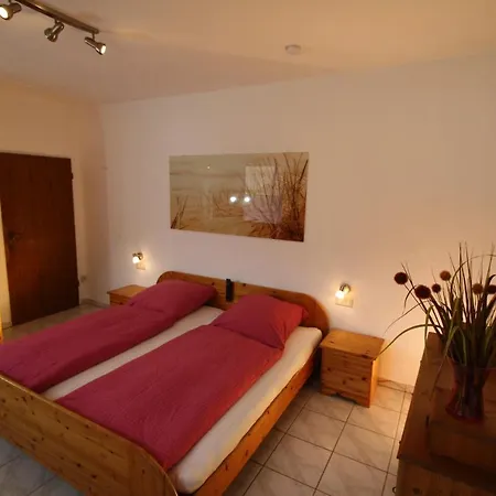 Komfort Fewo74-2 Apartmán *