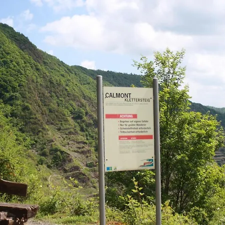 Апартаменты Komfort Fewo74-2 Бремм